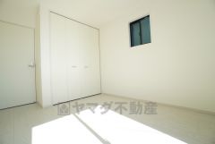 白を基調とした開放感あふれるルームデザインです＾＾子ども部屋にもおすすめ＾＾