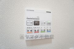 浴室暖房乾燥機付き＾＾梅雨の時期や花粉、PM2.5が酷いときなどの洗濯を干すのに重宝しそうですね＾＾