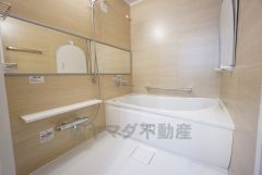 一日の疲れを癒すバスルーム。