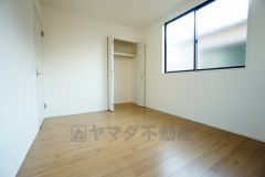 同仕様写真。洋室が4部屋あるので、お子様が大きくなっても安心ですね＾＾