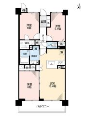 洋室が3部屋あるので、お子様が大きくなっても安心ですね。2部屋につながるバルコニーは陽当たり良好＾＾