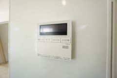 おいだき機能つきなのでお風呂に入る時間が異なるご家庭には嬉しいですね。ボタン一つで快適で便利な生活が＾＾