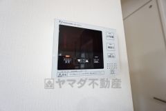 ボタン1つでらくらく操作できる給湯器リモコン。
