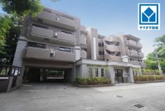 和モダンの落ち着いた空間にリノベーション済。たれ壁・へりなし畳・木目天井仕様で心地よい空間になっています＾＾