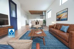 家族が集まる開放的なリビング。思い思いの時間を過ごしたり食事をしたり、素敵な団らんの場になりますね。家具はCGによるイメージ画像です。