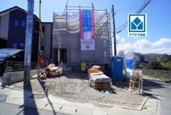 角地＾＾南西向き＾＾陽当たり、風通し良好＾＾スーパー、コンビニ、ドラッグストアまで徒歩約8分圏内＾＾周辺環境充実しています＾＾