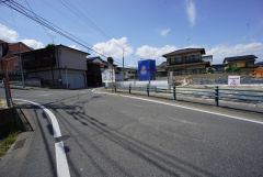 前面道路は南側約8.1ｍの公道に面しています＾＾