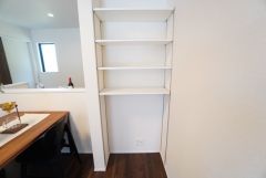 キッチン前面にも収納完備＾＾