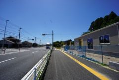 西鉄バス停「平田」徒歩1分＾＾コンビニ徒歩5分＾＾