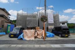 左側が2号棟。