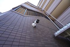 防犯カメラ完備。 カメラの存在自体が不審者の侵入や犯罪行為を抑制してくれます。 万が一トラブルなどがあった場合も安心ですね＾＾ 