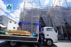 太陽光付き住宅。南向き＾＾オールフローリング3LDK＾＾P2台（ビルドインガレージ1台分）＾＾