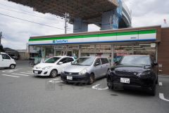 ファミリーマート　福岡港