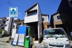 JR＆西鉄のWアクセス＾＾JR「笹原駅」歩9分、西鉄「井尻」歩11分。(自転車3分圏/約800ｍ)。ららぽーと福岡(車6分/3.1ｋｍ)＾＾