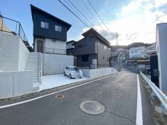 北側約5.9ｍの公道に面しています＾＾