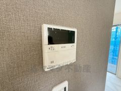 おいだき機能つきなのでお風呂に入る時間が異なるご家庭には嬉しいですね。ボタン一つで快適で便利な生活が＾＾