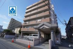 R8年3月内装リフォーム完了済＾＾ペット可＾＾南西向き。ららぽーと福岡＆博多ミスト歩6分。JR「竹下」＆西鉄「井尻」自転車8分圏(約2ｋ)。