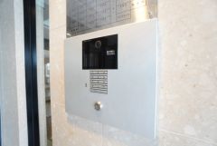 オートロック完備でセキュリティ面をしっかり確保しています。