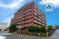 R7年8月内装リフォーム完了済＾＾西鉄バス「皿山一丁目」歩2分＾＾天神・博多へのアクセス良好＾＾すぐ横に公園あり＾＾