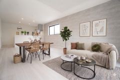 18.5帖。将来にわたって住みやすくプランニングを重ねて設計された間取で日々の生活をしやすい動線を考えた居住空間を創り上げております＾＾ 家具はCGによるイメージ