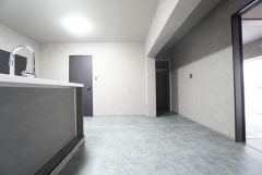 温かみのある雰囲気と、キッチンでの作業性を兼ね備え、家族の笑顔あふれる団らんのひと時をお過ごしいただける設計になっています。