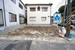 カースペース車庫1台確保＾＾ 西鉄バス「給油センター」停まで徒歩約3分＾＾