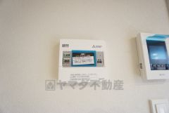 おいだき機能つきなのでお風呂に入る時間が異なるご家庭には嬉しいですね。ボタン一つで快適で便利な生活が＾＾
