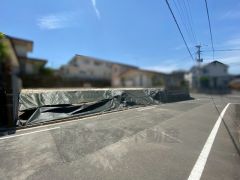 前面道路含む現地写真。