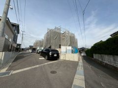 前面道路は西側約6ｍの公道に面しています＾＾