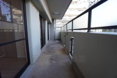 3面バルコニーあり＾＾陽当たりの良いバルコニーです。お洗濯やお布団干しはもちろん、日光浴スペースにも＾＾足元は防水工事施工済です。