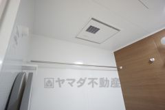 浴室暖房乾燥機付きなので梅雨時期や花粉、PM2.5が酷いときなどのお洗濯に便利ですね＾＾