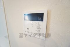 おいだき機能つきなのでお風呂に入る時間が異なるご家庭には嬉しいですね。ボタン一つで快適で便利な生活が＾＾