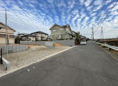 前面道路は北側約6ｍ公道に面しています＾＾