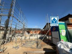 西鉄バス「中尾二丁目」歩4分＾＾天神＆博多へのアクセス良好＾＾歩6分圏にエフコープ、ミニストップ、ファミマ、セブン、コスモス、小学校、保育園、郵便局など周辺環境充実＾＾