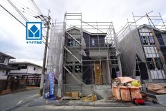 角地＾＾春日西小(歩6分)＾＾春日西中(歩1分)＾＾南向き。子育て世帯にオススメの住環境＾＾