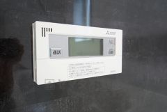 おいだき機能つきなのでお風呂に入る時間が異なるご家庭には嬉しいですね。ボタン一つで快適で便利な生活が＾＾