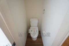 トイレは1階と2階それぞれに設けられています。