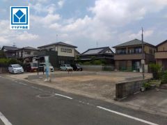 2026年6月撮影。 全2区画の新築戸建です。 歩10分圏：ロピア・白水大池公園・ナフコ・ＭｒＭａｘ・ローソン・ファミマなど。西鉄バス「松ヶ丘団地」停歩6分。大橋駅行き＾＾