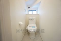 トイレは1階と2階それぞれに設けられています。