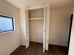 クローゼット付きなので、すっきりと整理整頓でき気持ちよく過ごせますね＾＾