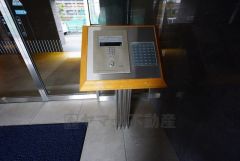手入れの行き届いたエントランス。 オートロック付きのマンションです＾＾