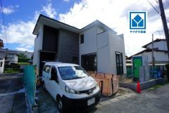 西鉄「二日市」駅(自転車6分/1.2ｋｍ)＾＾西鉄バス「星ヶ丘入口」歩5分＾＾博多駅・西鉄二日市駅行き＾＾閑静な住宅地＾＾