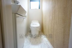 トイレは1階と2階それぞれに設けられています。