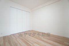 住む人のこだわりを活かす洋室＾＾広めのクローゼットもあり荷物もすっきり片付けられ、ゆとりのある暮らしが出来ます＾＾