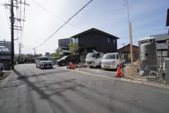 前面道路は南側5.8ｍの公道に面しています。