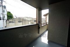 天気が良い日だと紫外線が気になるという方も、屋根があるので直射日光を避けることができます。