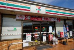 セブンイレブン　福岡鶴田4丁目店