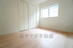 住む人のこだわりを活かす洋室＾＾広めのクローゼットもあり荷物もすっきり片付けられ、ゆとりのある暮らしが出来ます＾＾