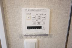 浴室暖房はヒートショック防止にも活躍しますね。涼風・換気・衣類乾燥の機能も付いていて快適なバスタイムを過ごせそうですね。