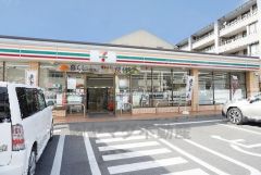 セブンイレブン　二日市小学校前店